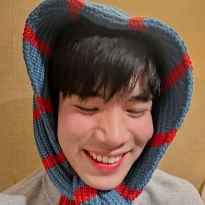₊ploy mind fourth 🜲˚ෆˎˊ˗ (REST)'s profile picture