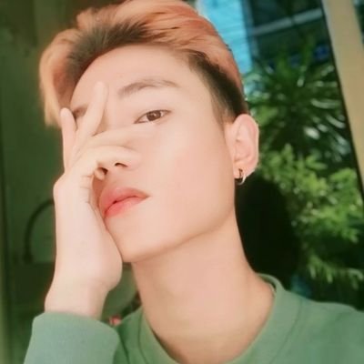 MYO ZAW's profile picture