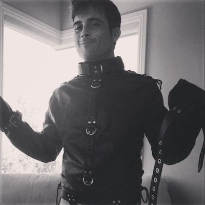 Straitjacketlo1's profile picture