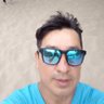 Robert Velásquez's profile picture