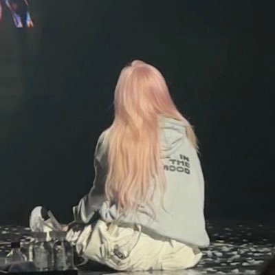 땅재무ɞ's profile picture