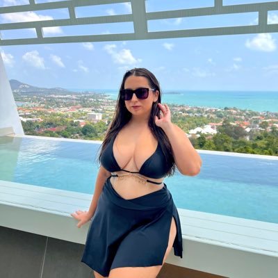 KirstyW95's profile picture