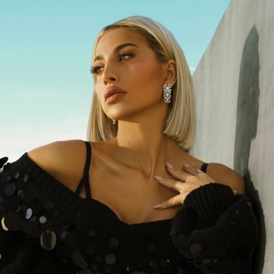 ModelRoz's profile picture