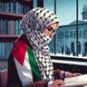 Profilbild von غُصونُ.
