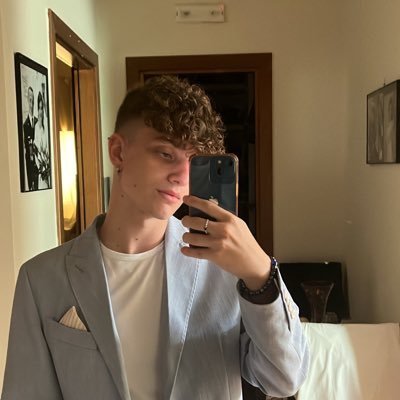 Reyy926's profile picture