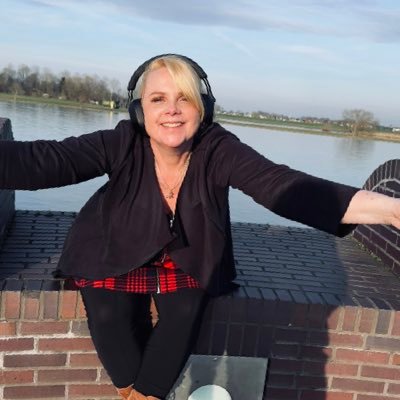 astridislief's profile picture