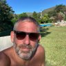 gusostro profil fotoğrafı
