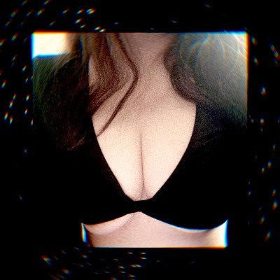 beeeeeee._.💭's profile picture
