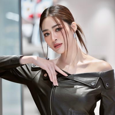 linglingsirilak's profile picture
