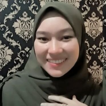 Umi Lola Yunita's profile picture