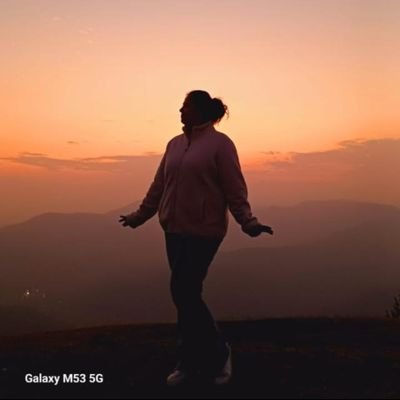 Dr Pooja Sachdev's profile picture