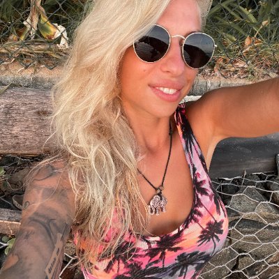 SnowGolow☃❄'s profile picture