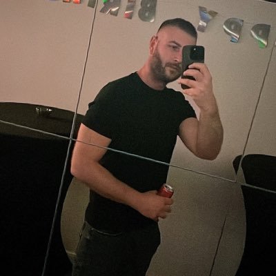 anjamen4's profile picture