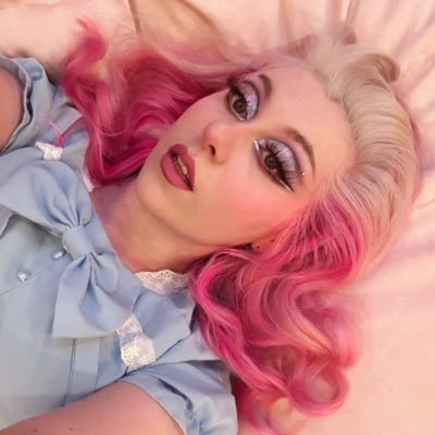 brooke ✨🍒🥞's profile picture
