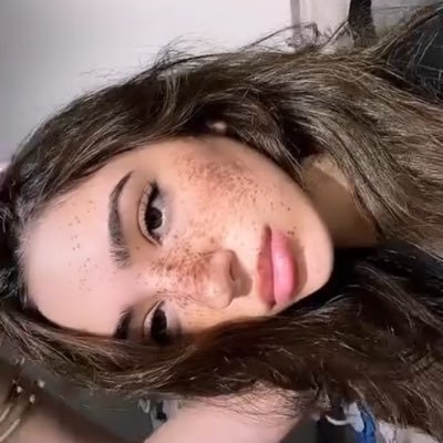 فراولة 🍒's profile picture