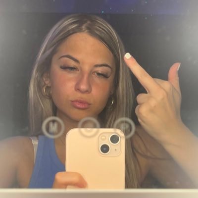 Findom Goddess Lily 💅🏻's profile picture
