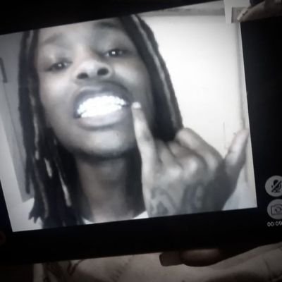 localeaks💦's profile picture