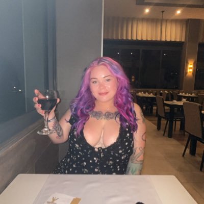 stephanie 🪐's profile picture