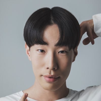 坂口涼太郎's profile picture