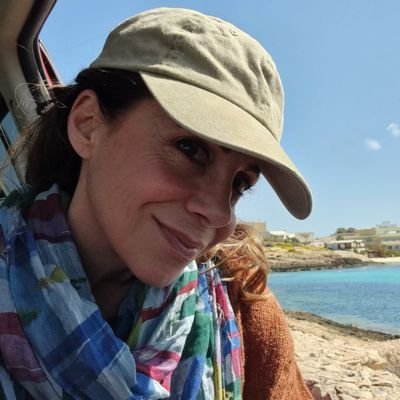 angela caponnetto's profile picture