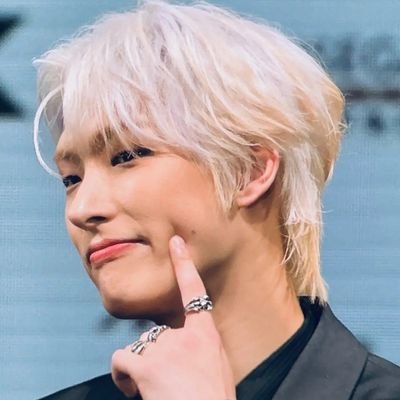 민기 💫's profile picture