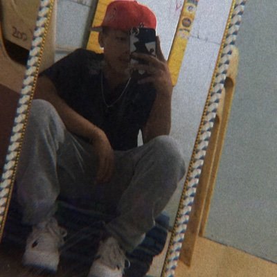 B†'s profile picture