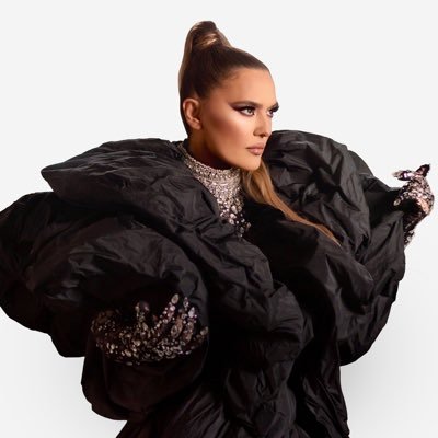 Demet Akalin's profile picture