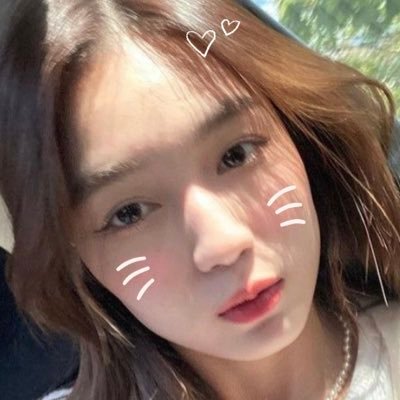 itsbemybooluv's profile picture