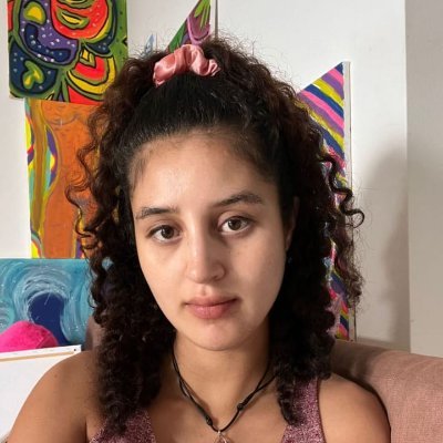 shivani kashmiri's profile picture