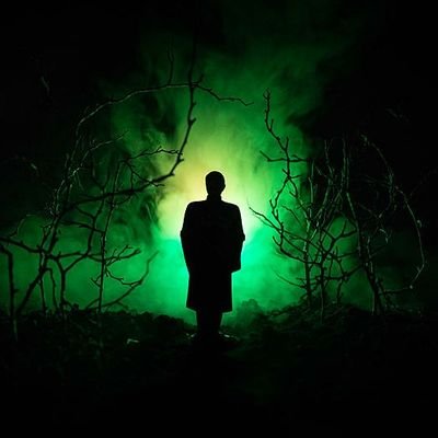 مُڪافِح المُـتـنۈرِين's profile picture