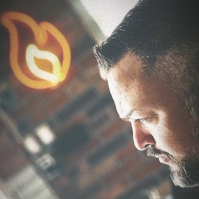 Paco Vela's profile picture