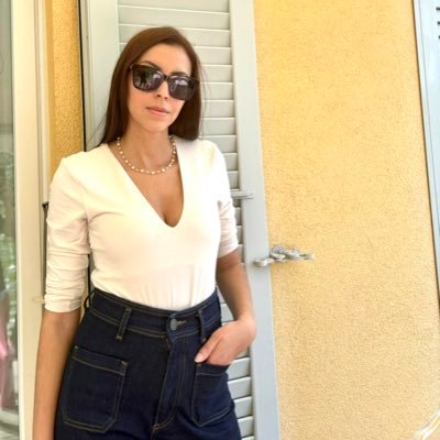 Betty36174919's profile picture