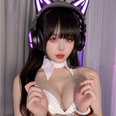 VManoha49872641's profile picture