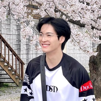 Dayisbreaking &U's profile picture