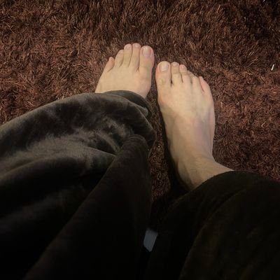ᴛʜᴀɪ ᴍᴀʟᴇ ꜰᴇᴇᴛ's profile picture