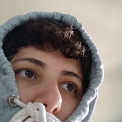 ve • leia “posso ser ela?” na amazon e ku's profile picture