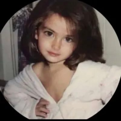 𝒟ℯ𝒸ℯ𝓂𝒷ℯ𝓇's profile picture