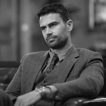 Theo James Updates's profile picture