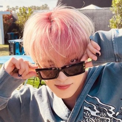 𝗞𝗲𝗲𝗽 𝗶𝘁 𝗮𝗹𝗹. 🌕's profile picture