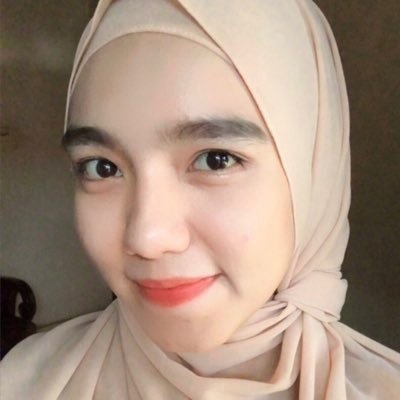 auliashandra05's profile picture
