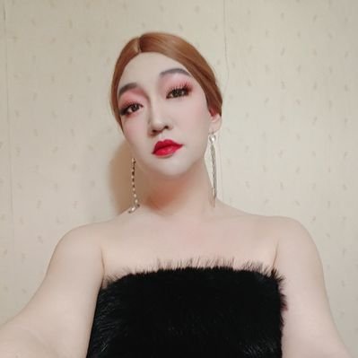 lovetslulu's profile picture