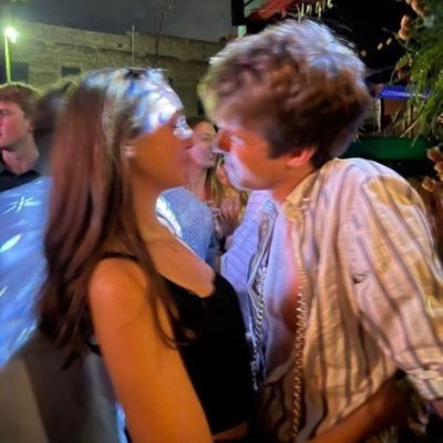 Couple Art's profile picture