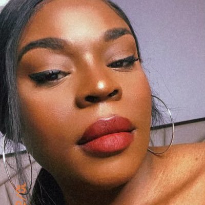 Sarahhh The Ts 💚 (NO free meets)'s profile picture