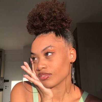 alinebrnds's profile picture