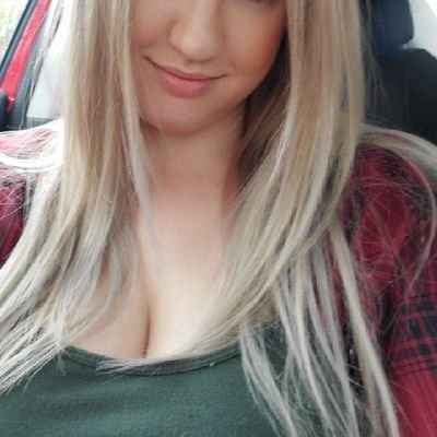 DateHollyTO's profile picture