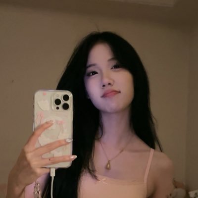 ellie's profile picture