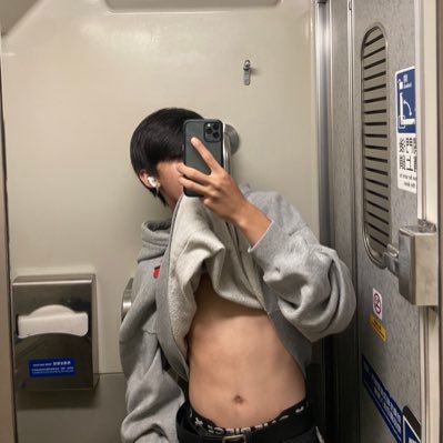 Lunl6106Mm's profile picture
