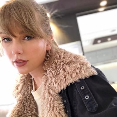 folkmirrorball's profile picture