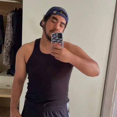 Throuple Charles's profile picture