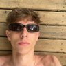 taviN's profile picture